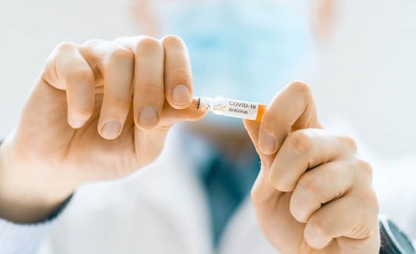 Comment les cliniques peuvent-elles mettre en œuvre des stratégies de prévention des erreurs médicamenteuses ?